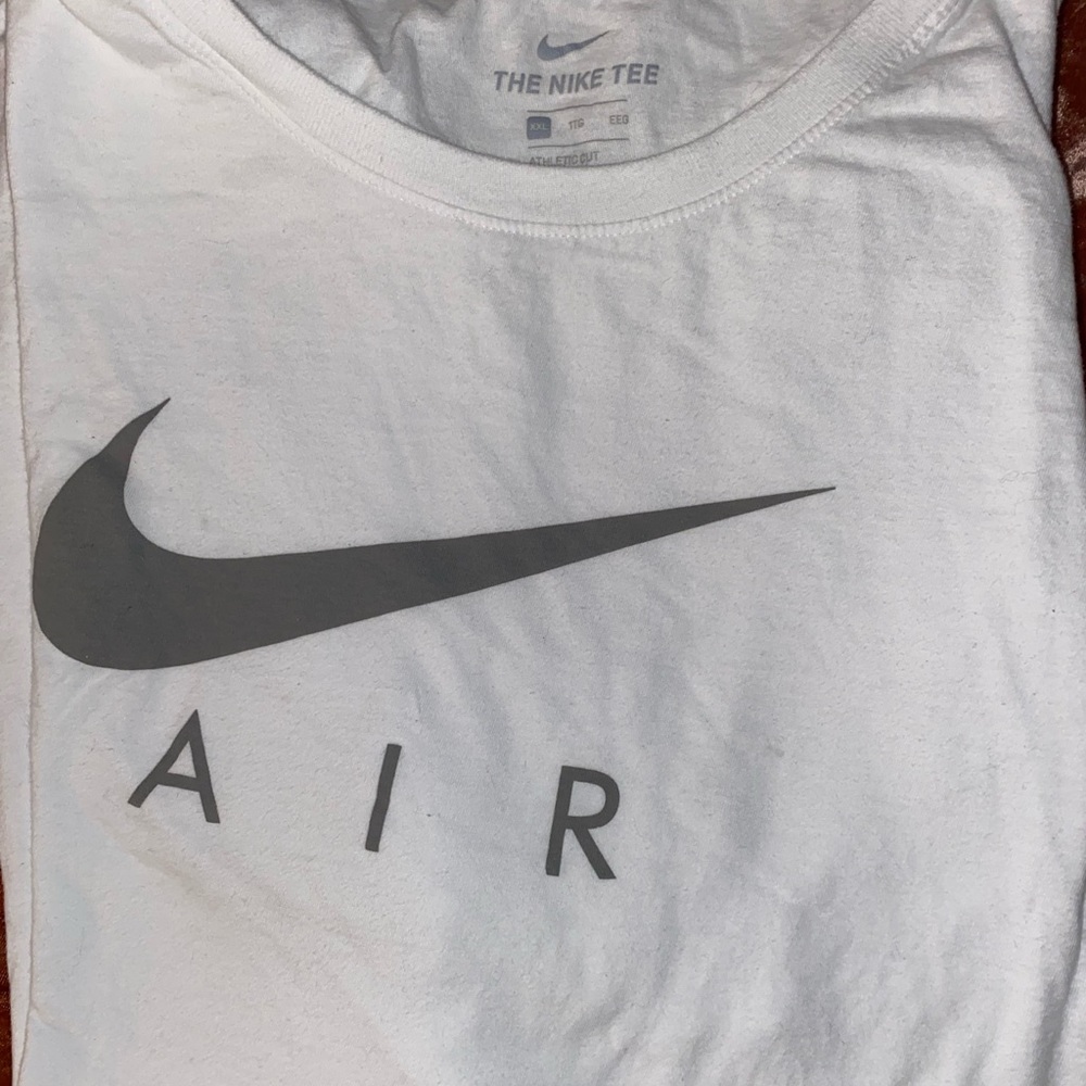White classic Nike tee